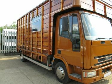 Wooden Oakley 7.5 tonne horsebox refurbishment