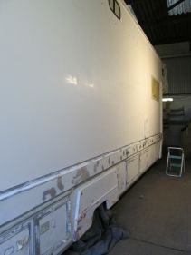 7.5 tonne horsebox rebuild - preparation for respray