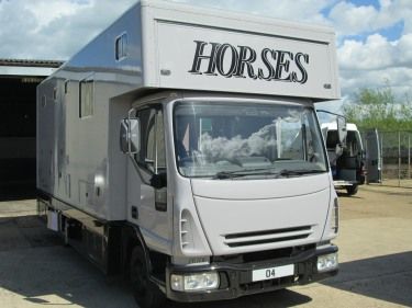 7.5 tonne horsebox - Darcy 1